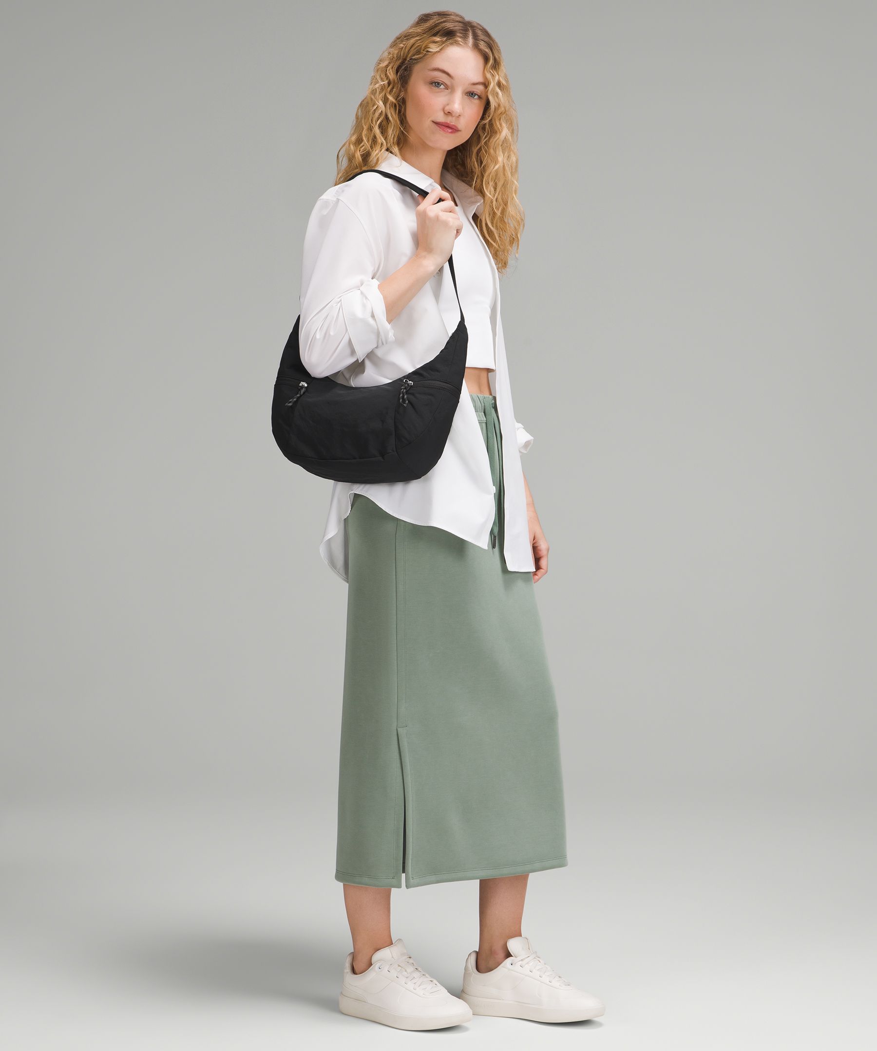 Slouchy Sling Çanta hover