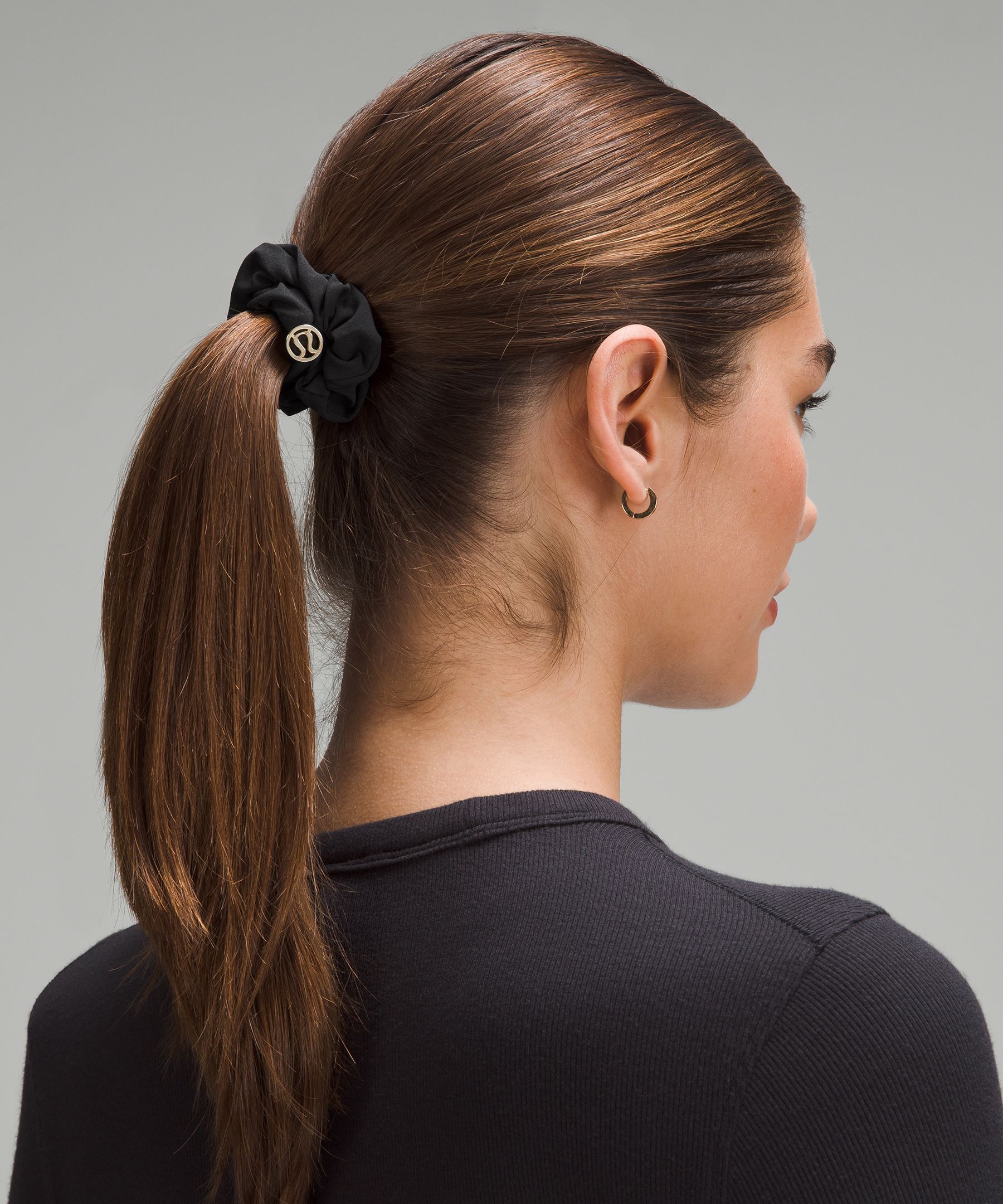 Uplifting Scrunchie Lastik Toka Logo hover