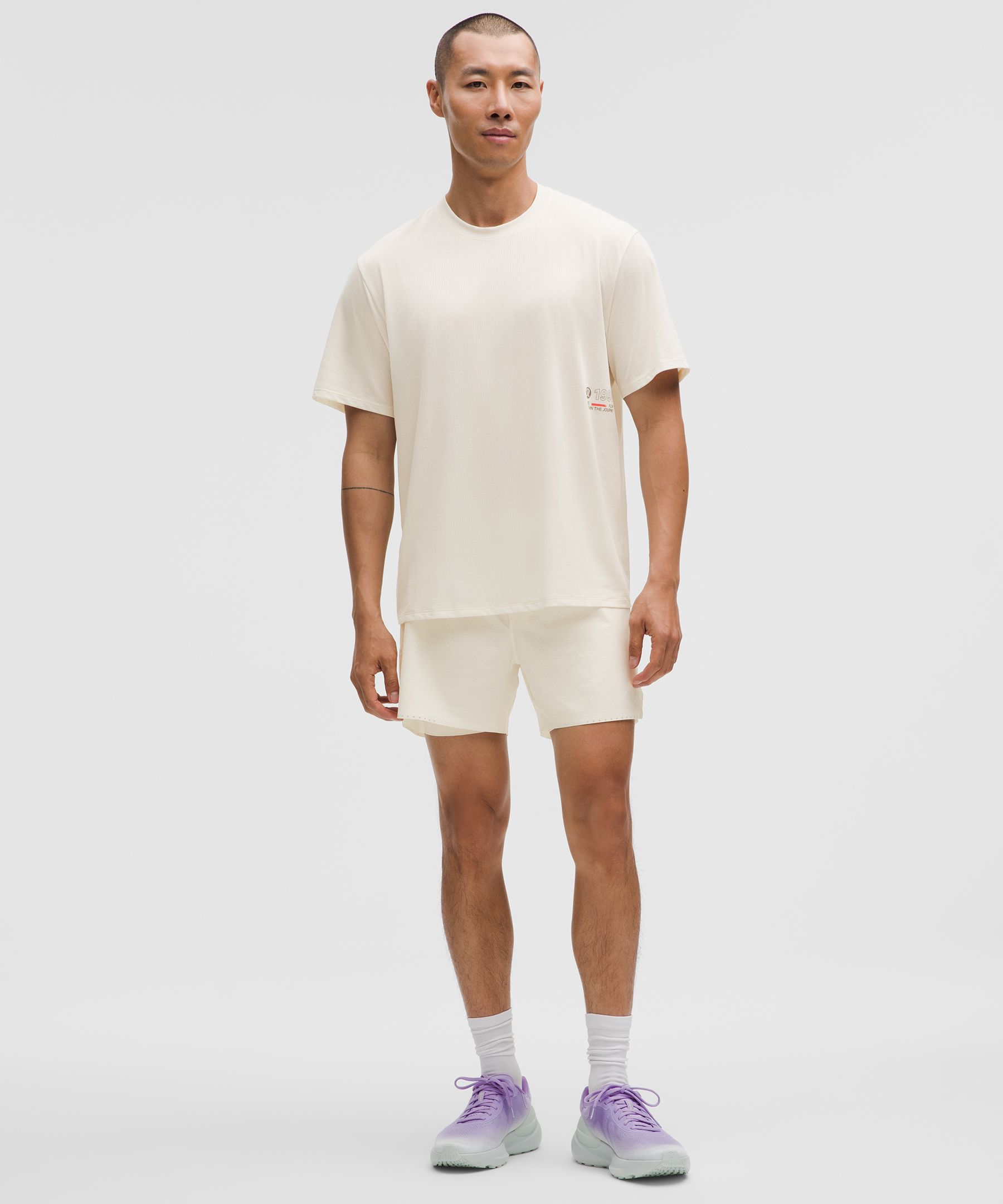 Mile Maker Mesh Kısa Kollu T-Shirt Graphic hover