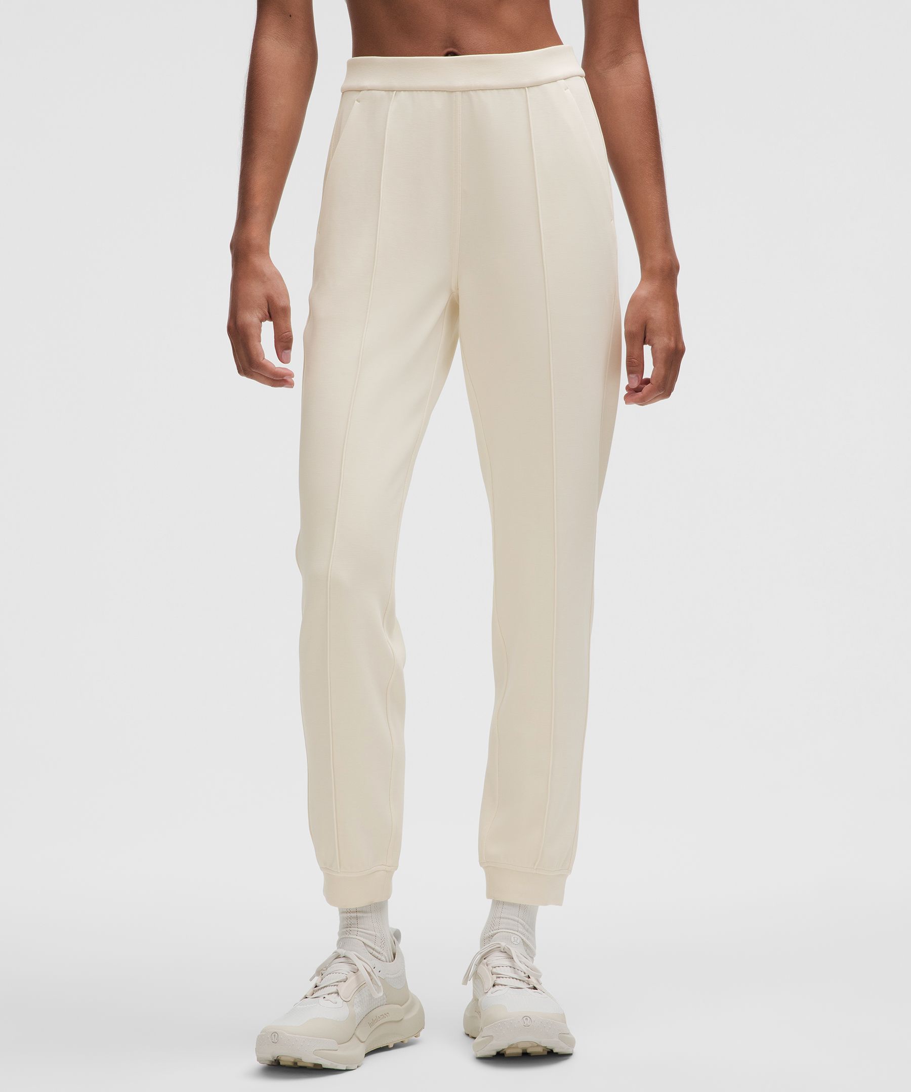 Softstreme™ Classic-Fit High-Rise Jogger hover