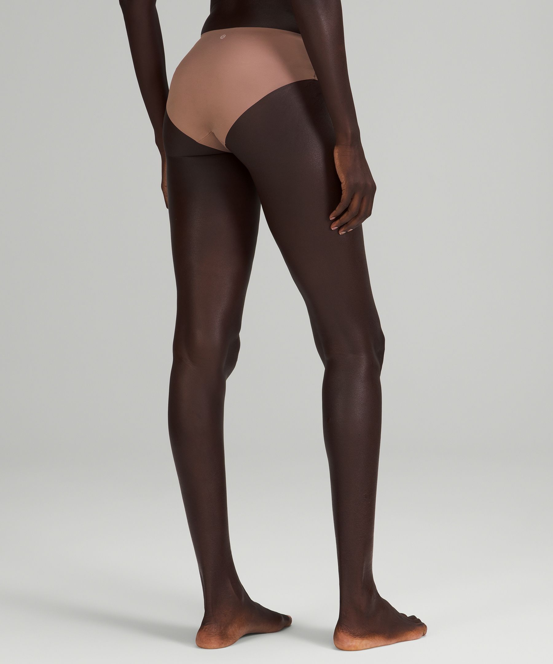 InvisiWear Mid-Rise Bikini Külot hover