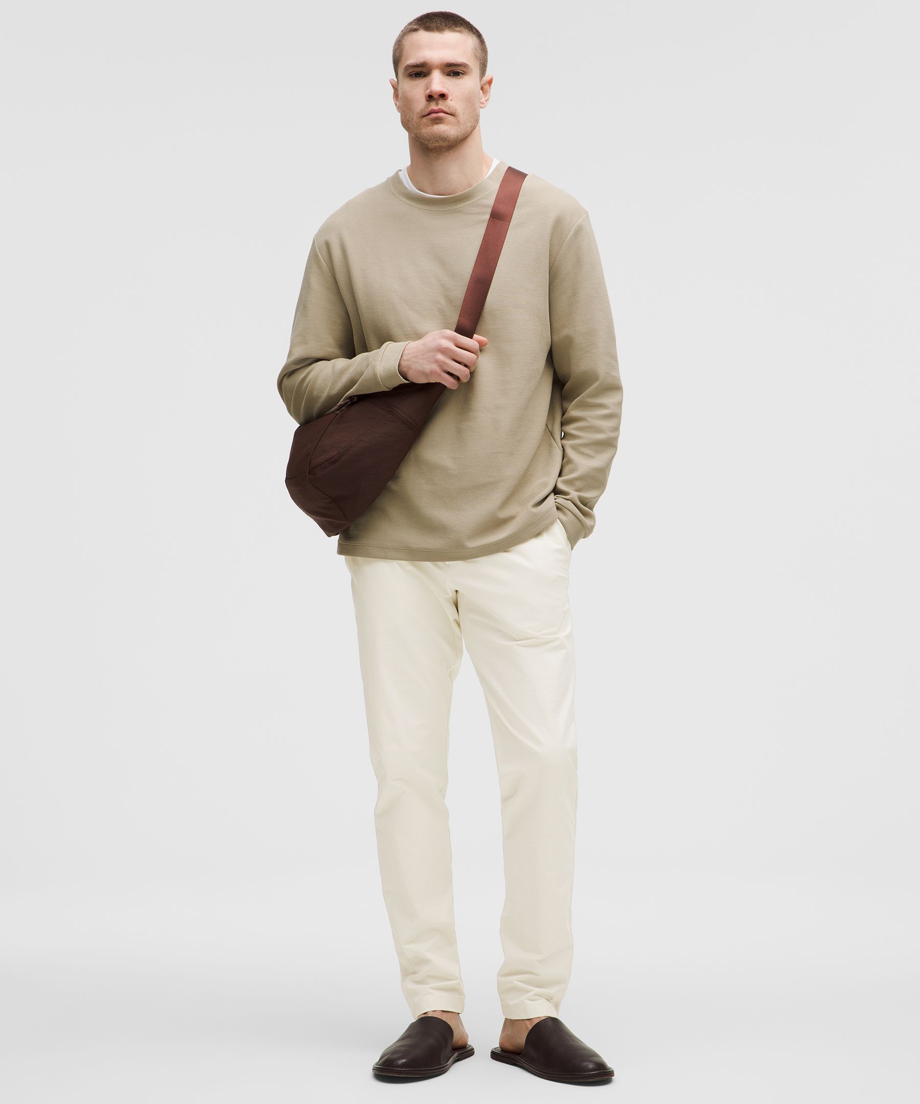 ABC Slim-Fit Pantolon 32L VersaTwill™ hover